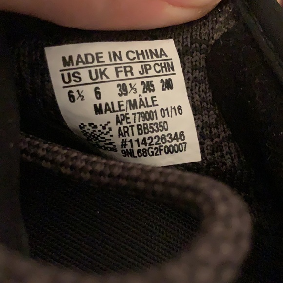 Yeezy boost 350 pirate black 2016 shoes - Picture 6 of 8